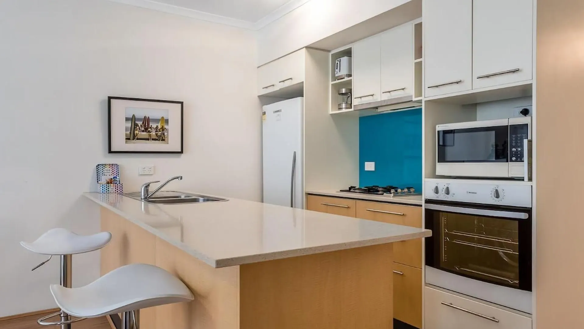 Stylish City Getaway With Pool Gym Parking Brisbane 0*,  Australia